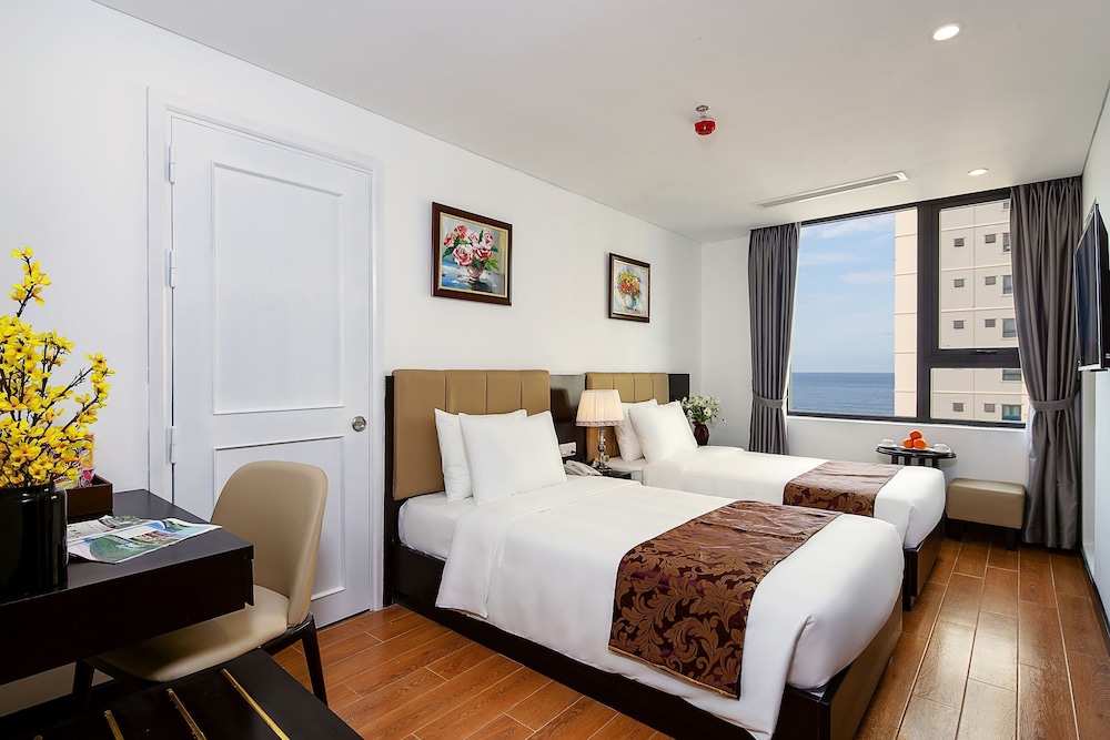 Golden Line DaNang Hotel 19/50