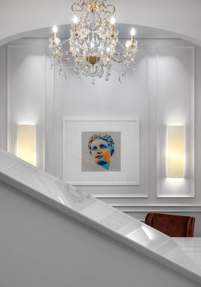 Praxitelous Luxury Suites 10/50
