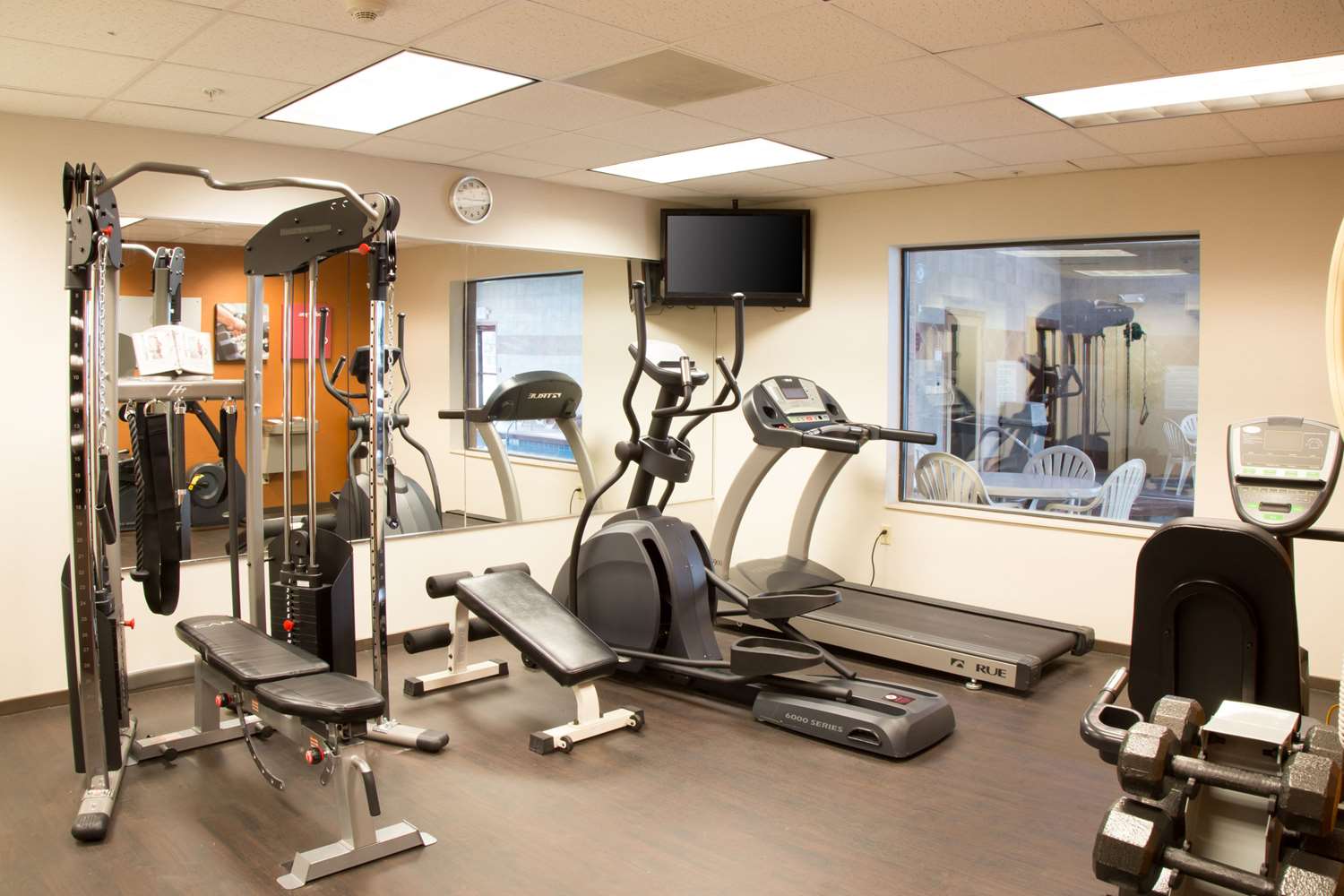 Comfort Suites Grand Rapids South 13/30