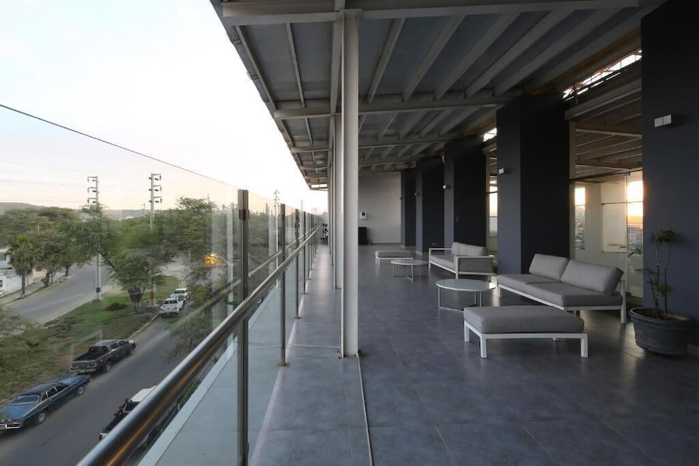 CASA ANDINA STANDARD TALARA 52/57