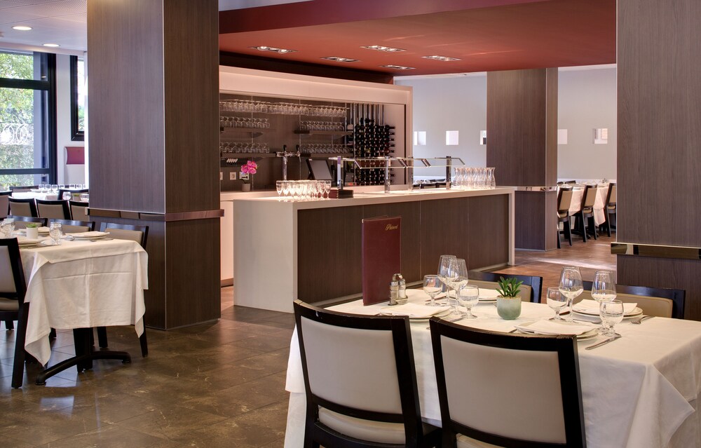 Hotel Mediterranee 55/67