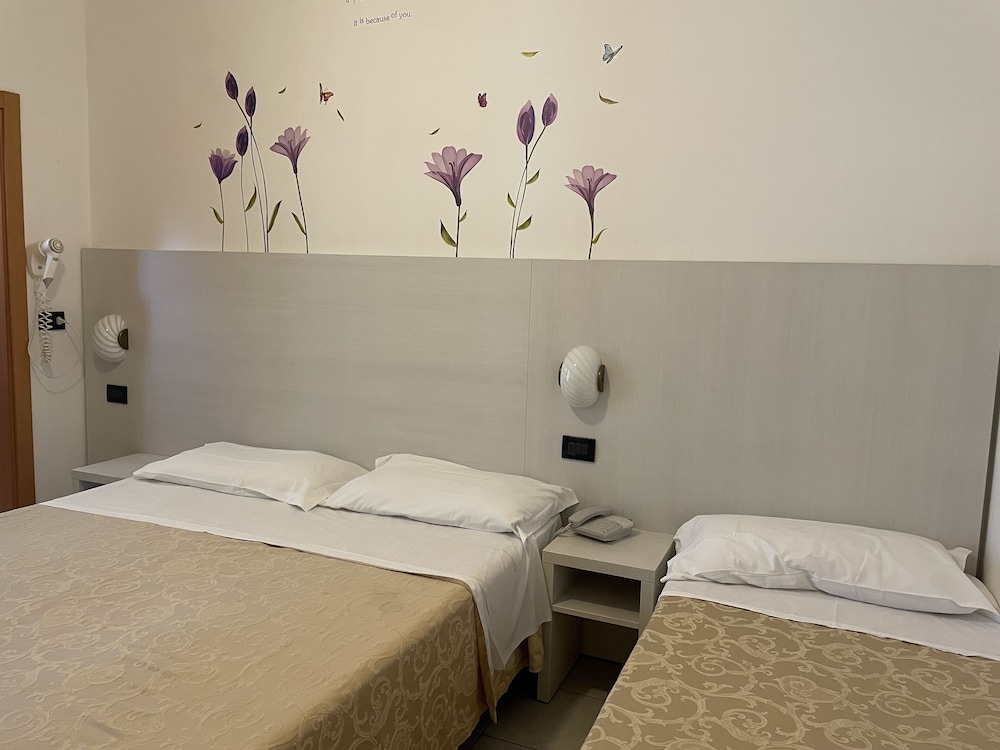 Hotel Marina 29/58