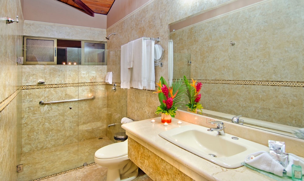 Montana De Fuego All Inclusive 48/50