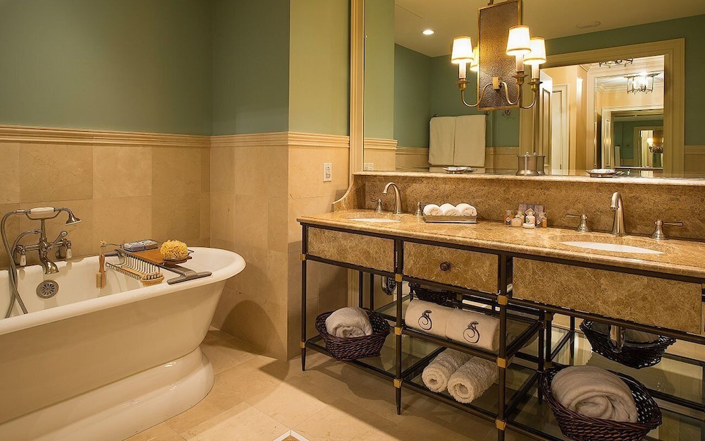 Salamander Resort And Spa 40/61