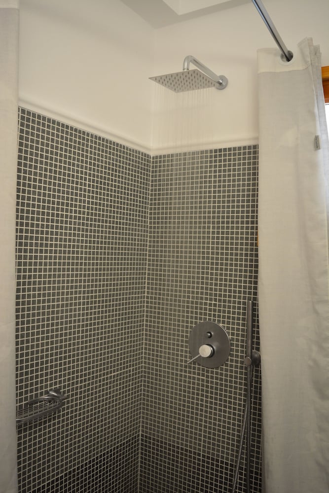 Anemomilos Suites 3/46