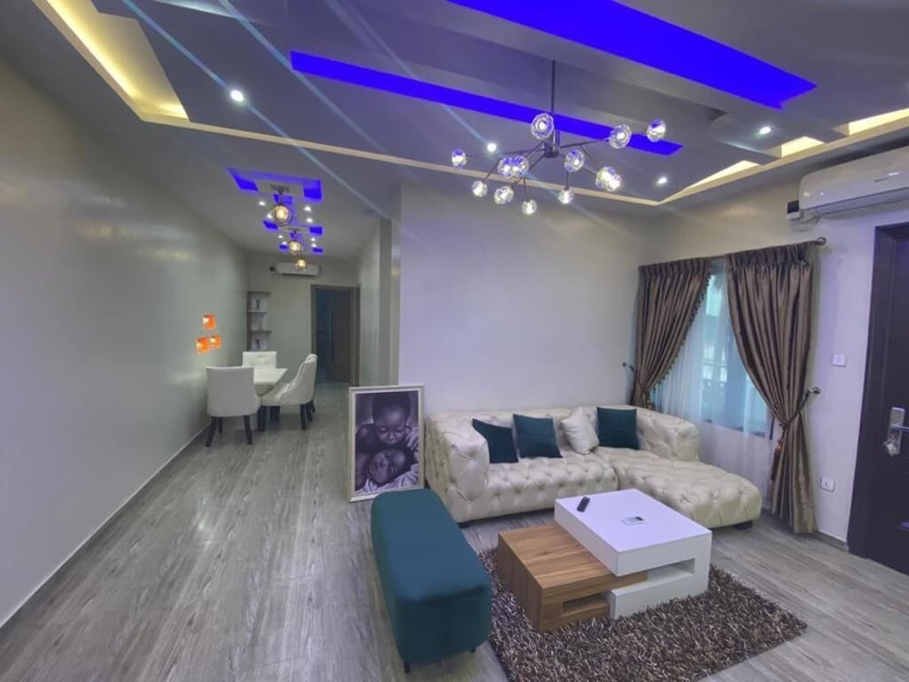 God's Touch Apartments Signature 23/50