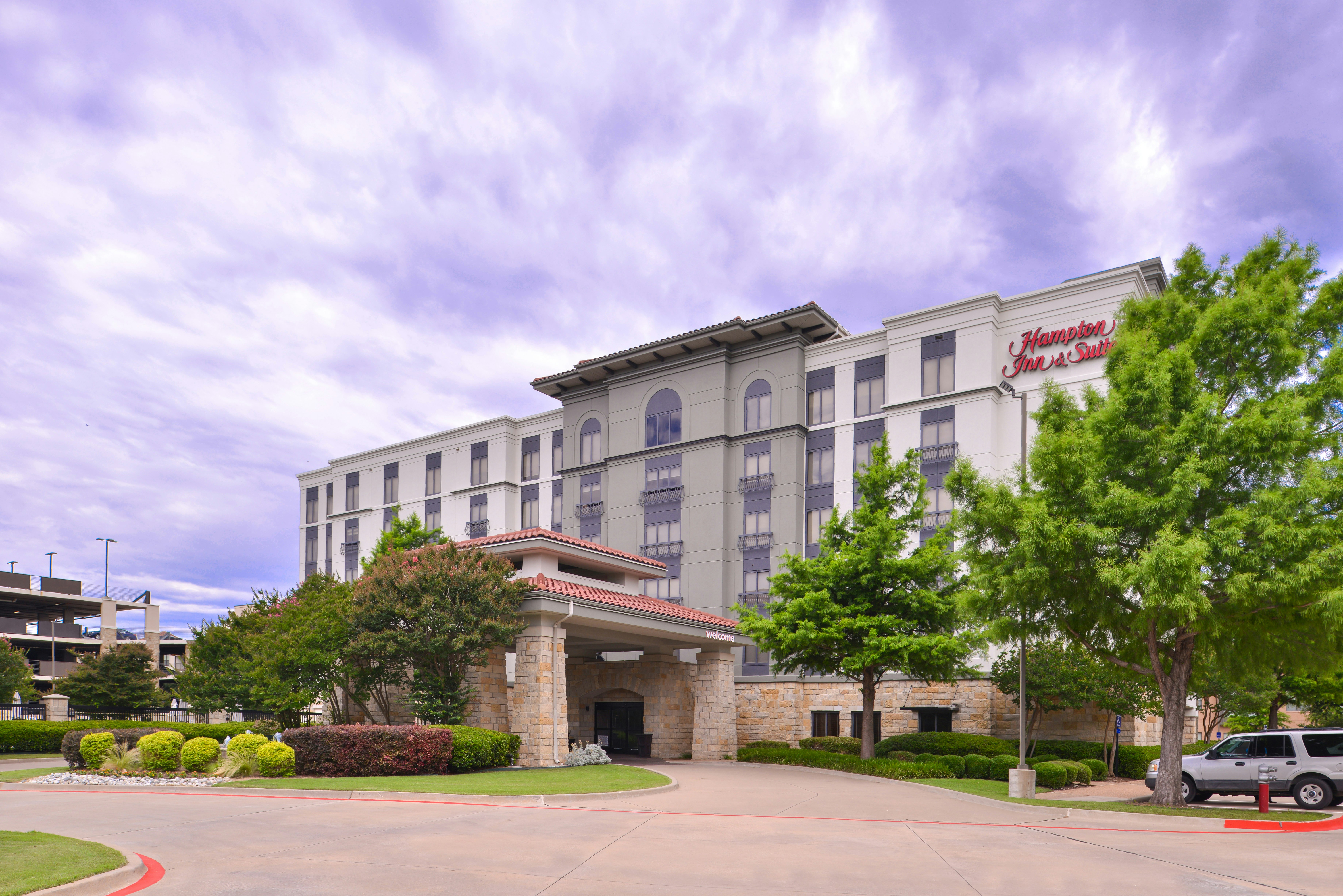 Hampton Inn & Suites Legacy Park-Frisco 51/55
