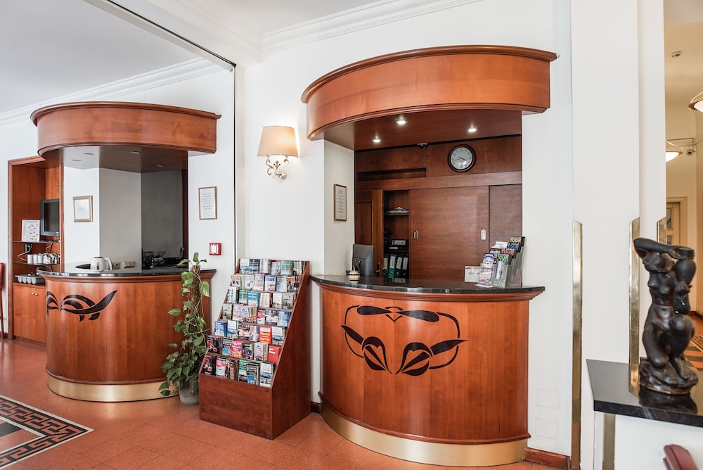 Hotel Tivoli 6/36