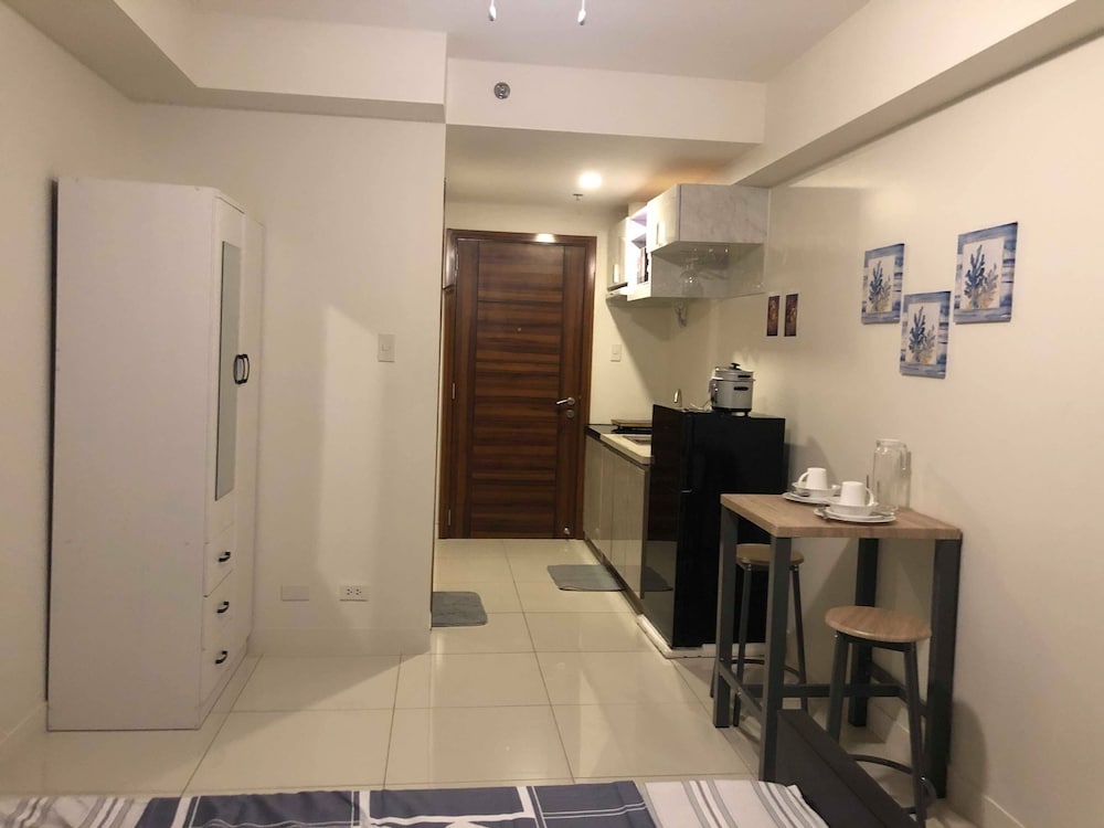 Ecj Cozy Studio Units At Horizons 101 18/50