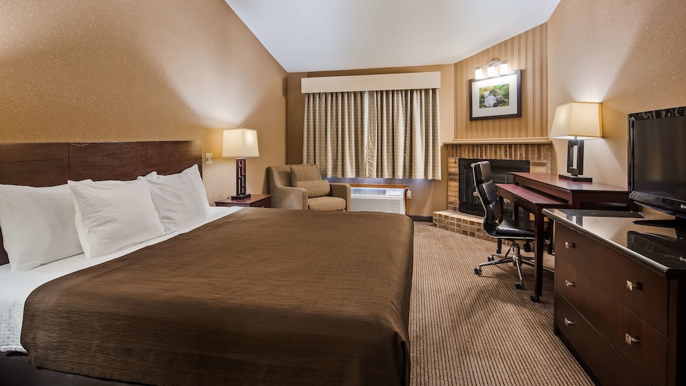 Best Western University Inn 8/44