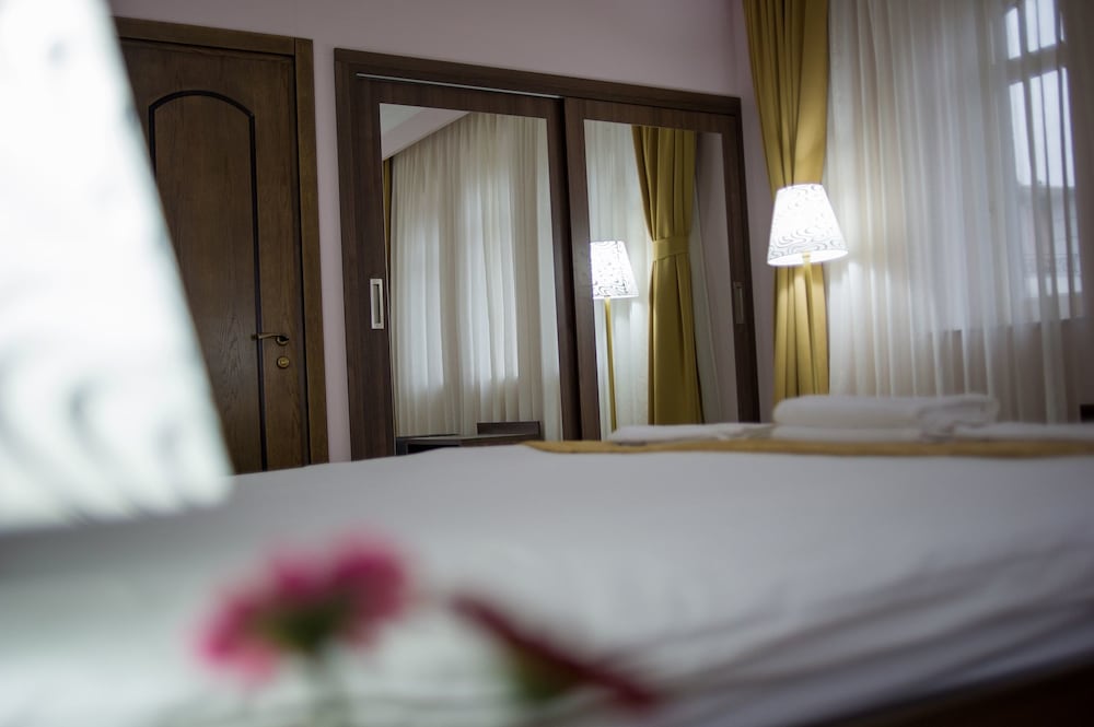 Hotel O. Galogre 49/64