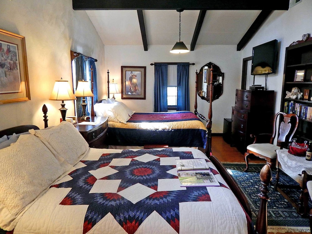 Battlefield Bed &amp; Breakfast Inn 35/76