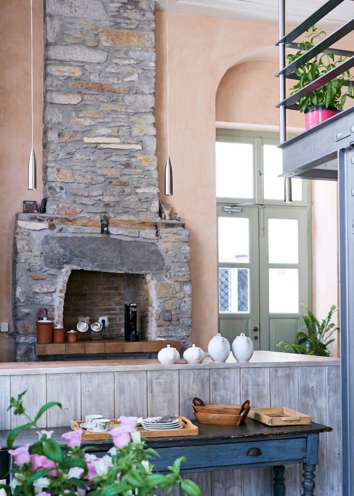 Lobby at Guesthouse Lila, SYROS