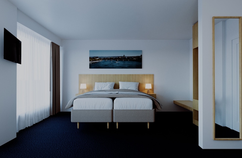 River, Junior Suite, Twin Beds, 2 Sofa