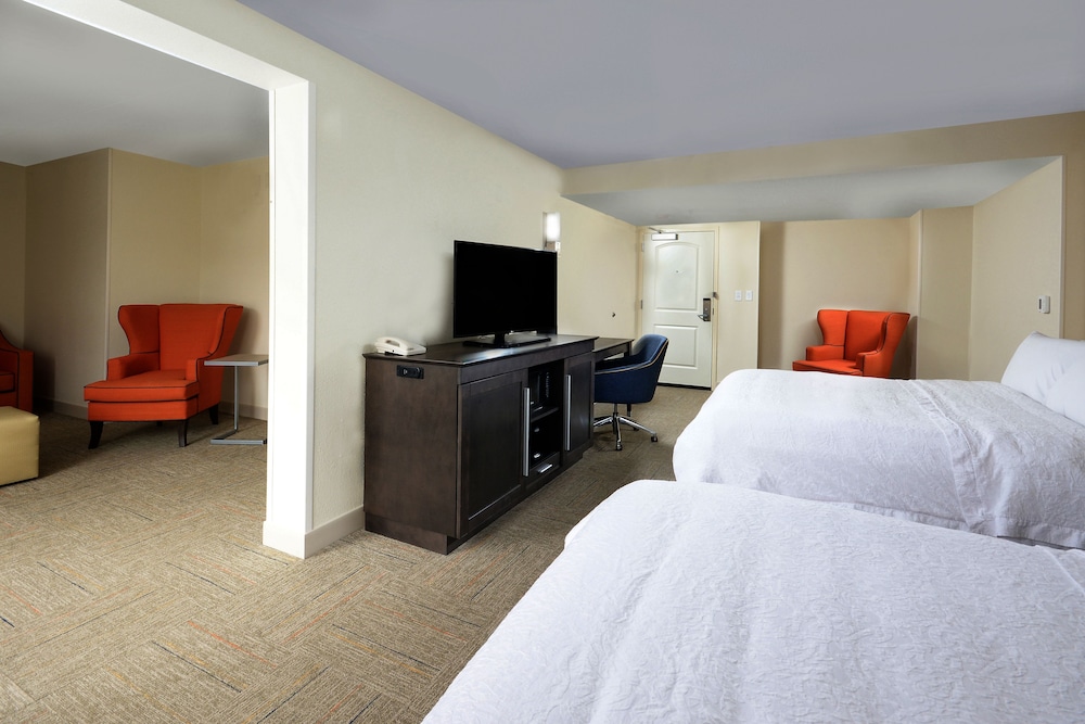 Hampton Inn High Point 25/52
