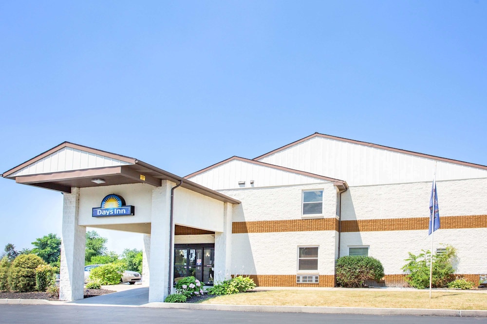 Days Inn By Wyndham Lancaster PA Dutch Country 1/36