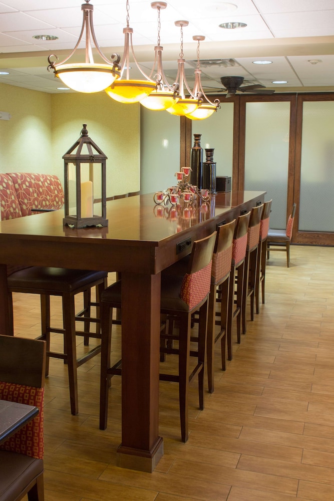 Hampton Inn Junction City Kansas 32/39