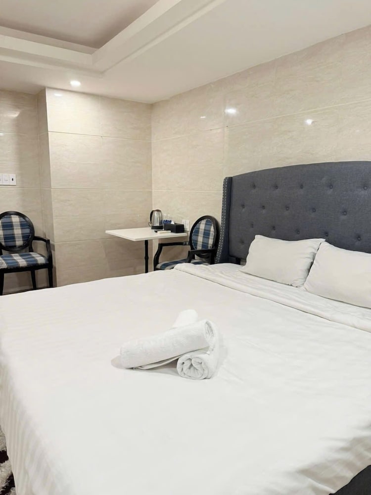 Thao Trang Laluxe Hotel 14/50