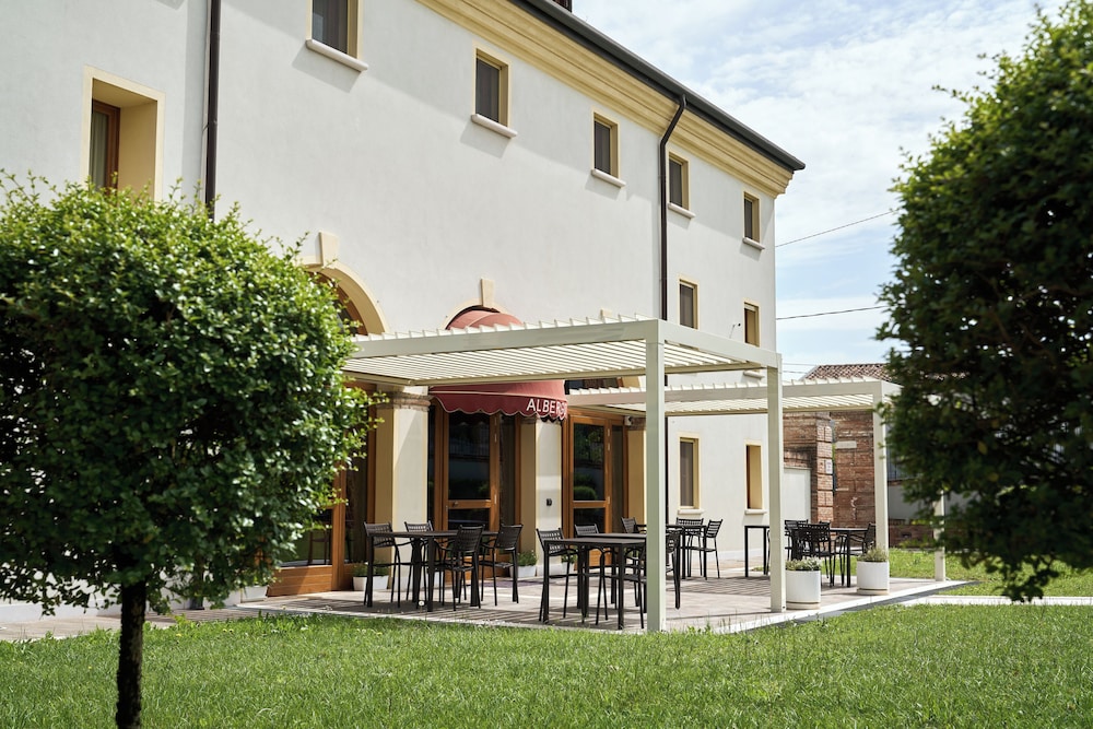 Albergo Antica Corte Marchesini 4/50
