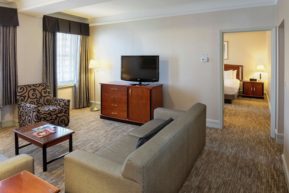 Hilton Cincinnati Netherland Plaza 37/62