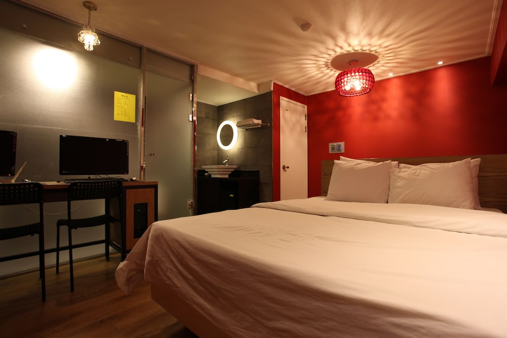 Zip Hotel 22/48