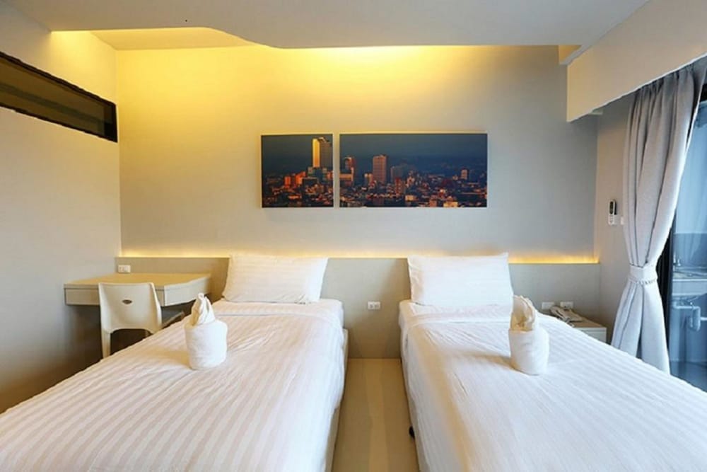 STANDARD, TWIN BEDS