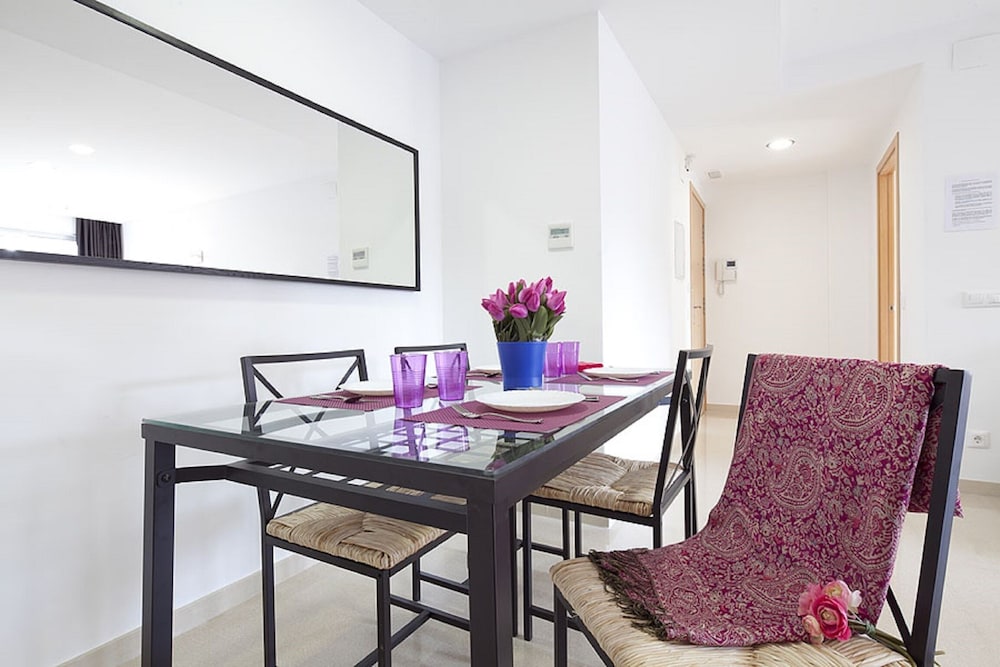 CHARMSUITES NOU RAMBLA APARTMENTS 34/42