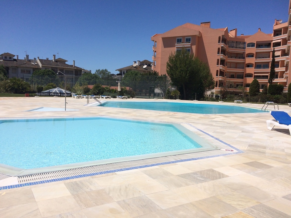 Riviera Hotel Carcavelos 32/50
