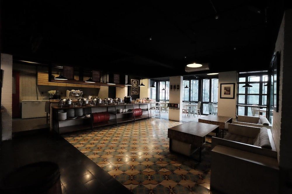 Hotel Namin Bandung 51/67