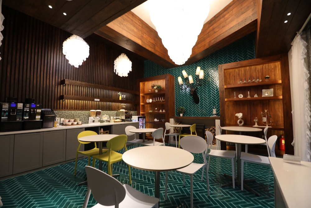 February Hotel Sungseo 49/67
