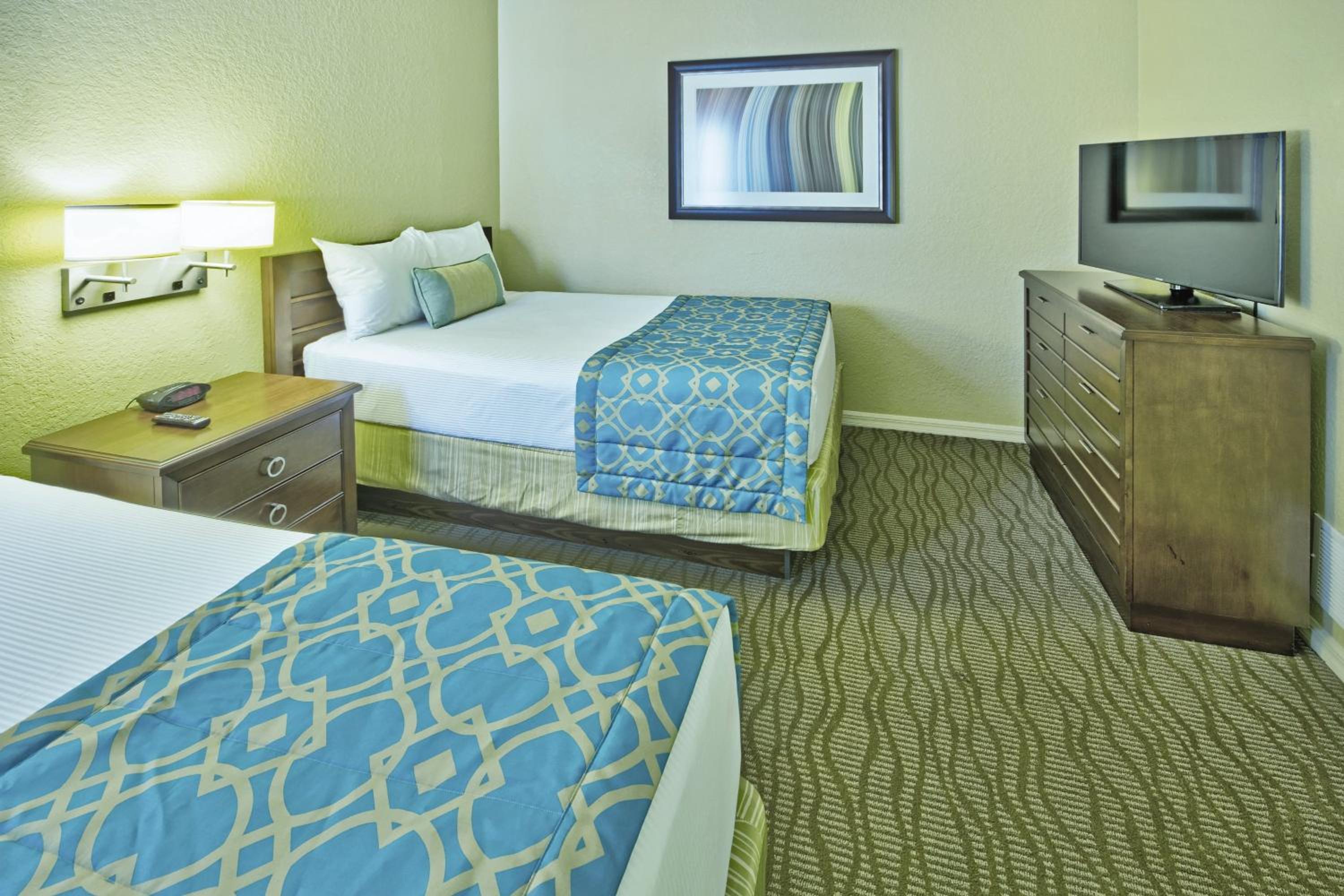 Two Bedroom Suite (2BR)