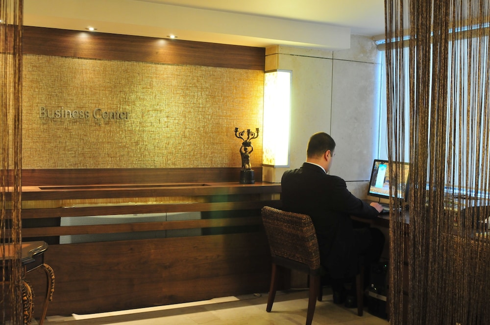 Lobby at City Suite Hotel Beirut, BEIRUT