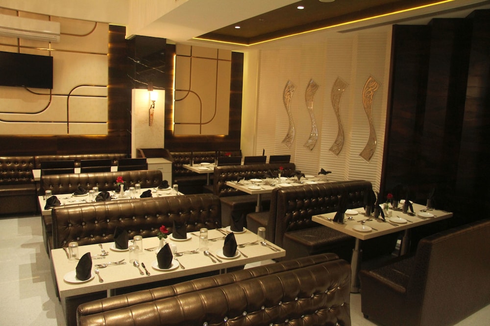 T2 Beacon Hotel Mumbai 29/33