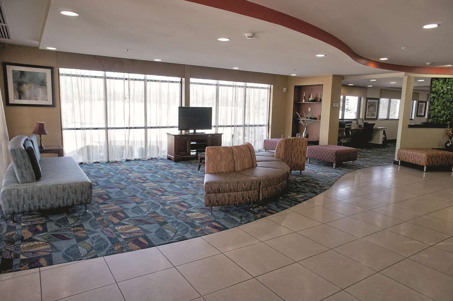 La Quinta Inn and Suites by Wyndham Edmond 19/29