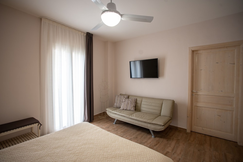 La Casa Del Gelsomino 27/50
