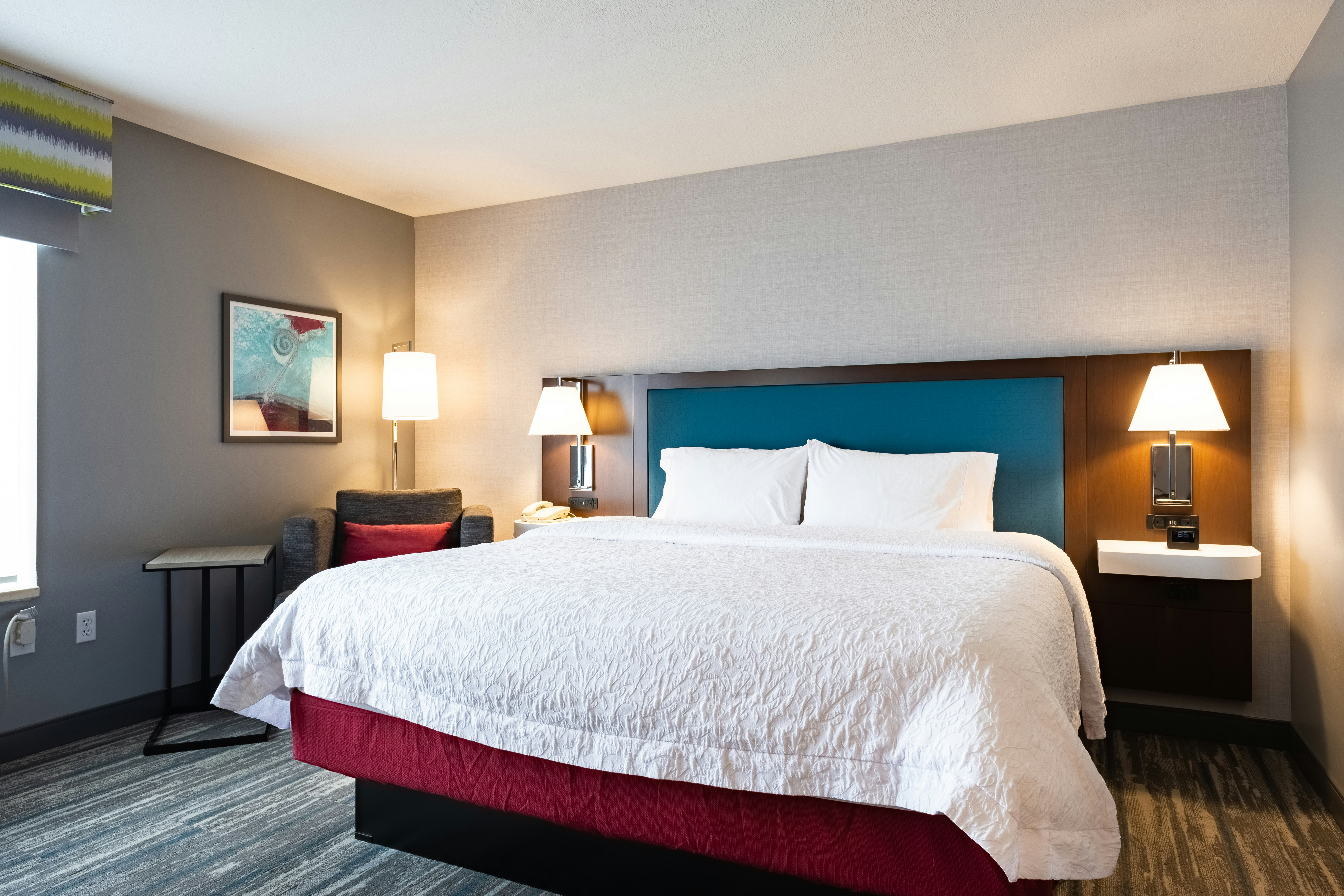 ROOM, KING BED
