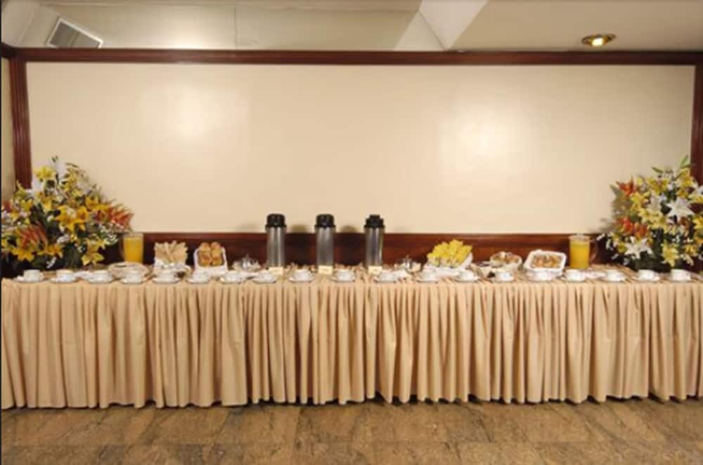 Hotel Gran Corona 3/30