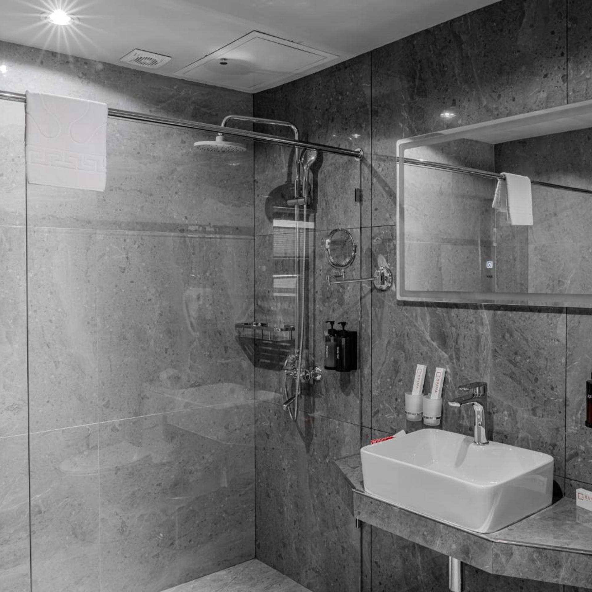 HUSMA Hotel & Spa 48/50