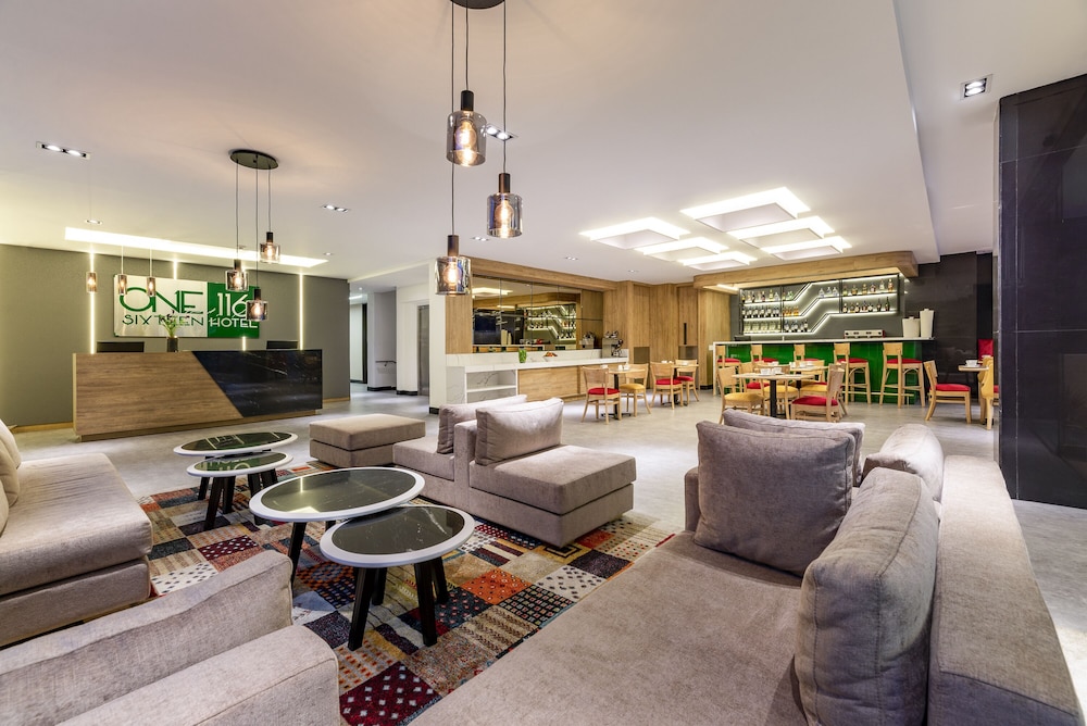 One Sixteen Hotel 46/72