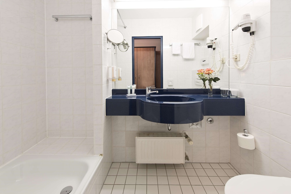 ACHAT Hotel Monheim am Rhein 68/77