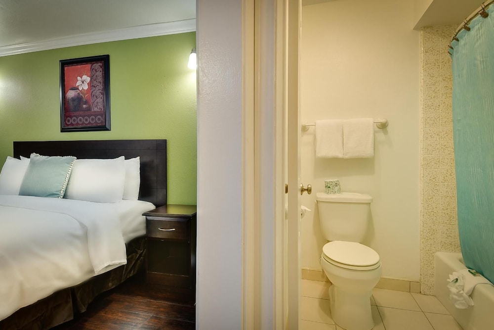 VAGABOND INN SAN PEDRO 38/49