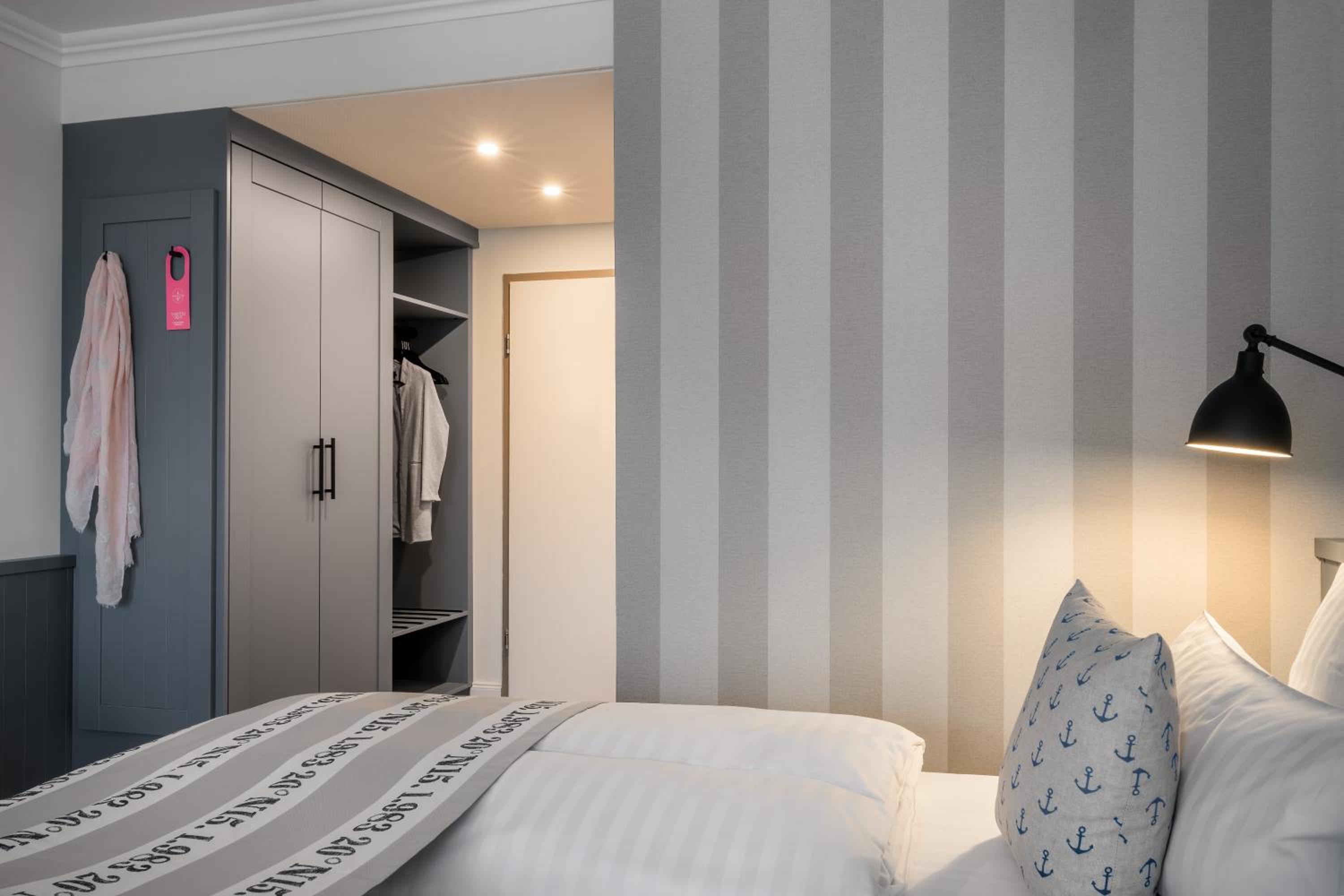 غرفة سوبيريور بسرير كوين، Hotel Yachtclub 4/8