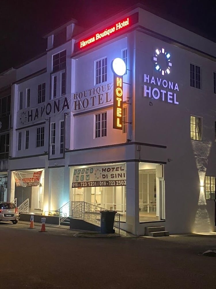 Havona Boutique Hotel at Mount Austin 2/48