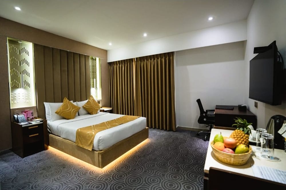 غرفة ديلوكس بسرير كينج، Unique Regency Hotel Dhaka 4/12