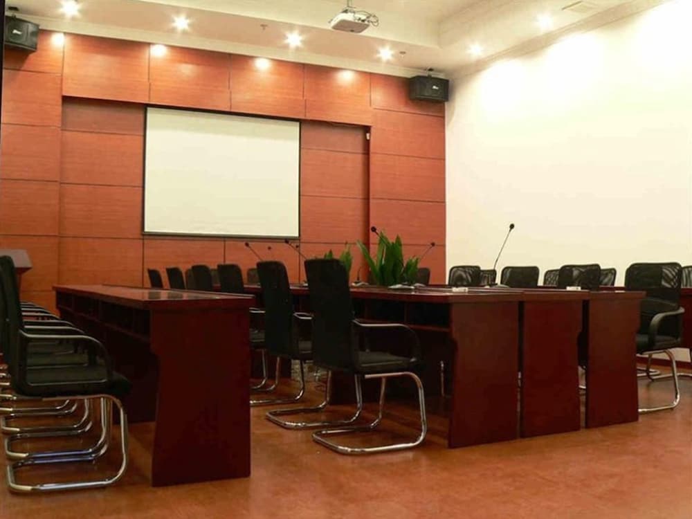 GREENTREE INN YANCHENG SHEYANG XINGFUHUACHENG COMMERCIAL STREET HOTEL 48/58