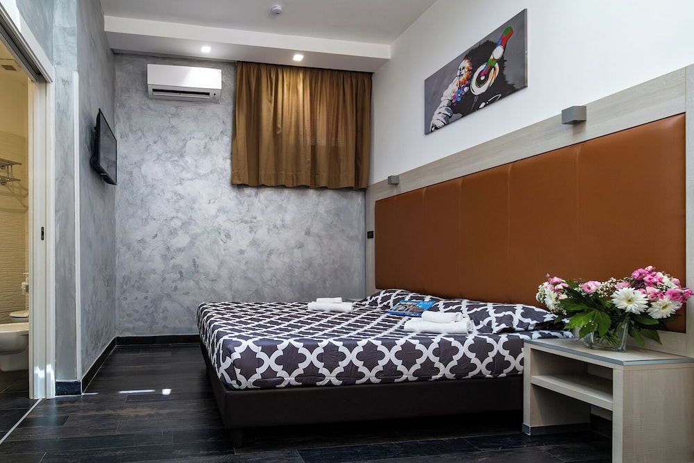 BORGO PIO SUITES INN 11/70