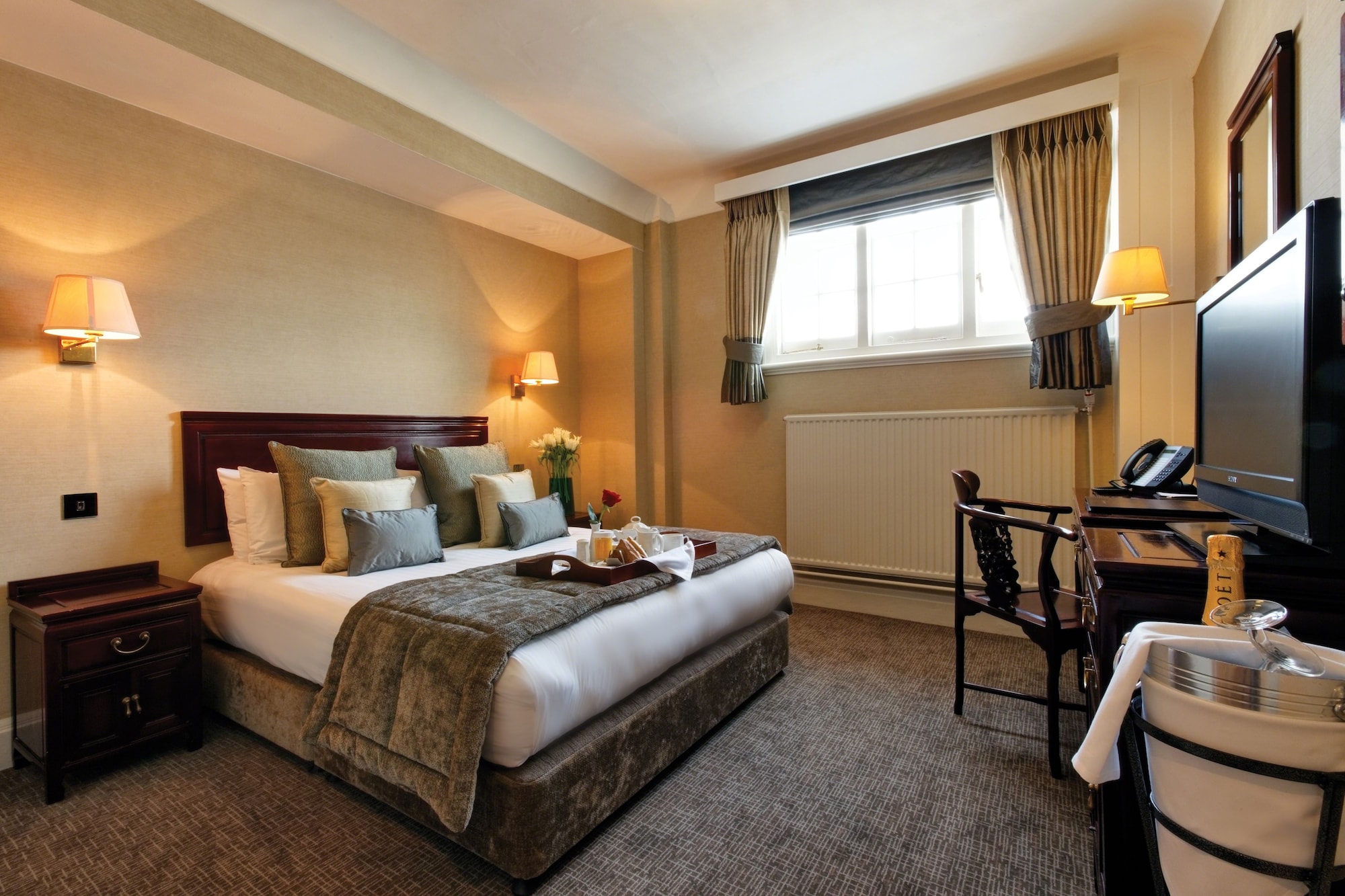 Superior Twin Room
