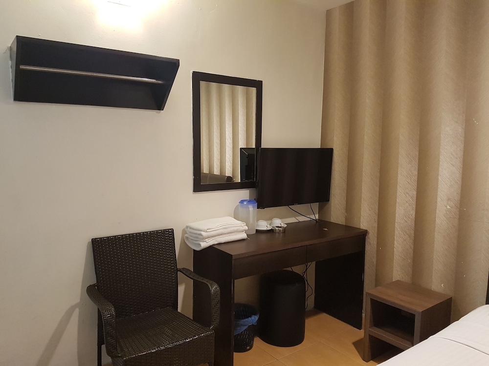 Suntec Hotel 43/50