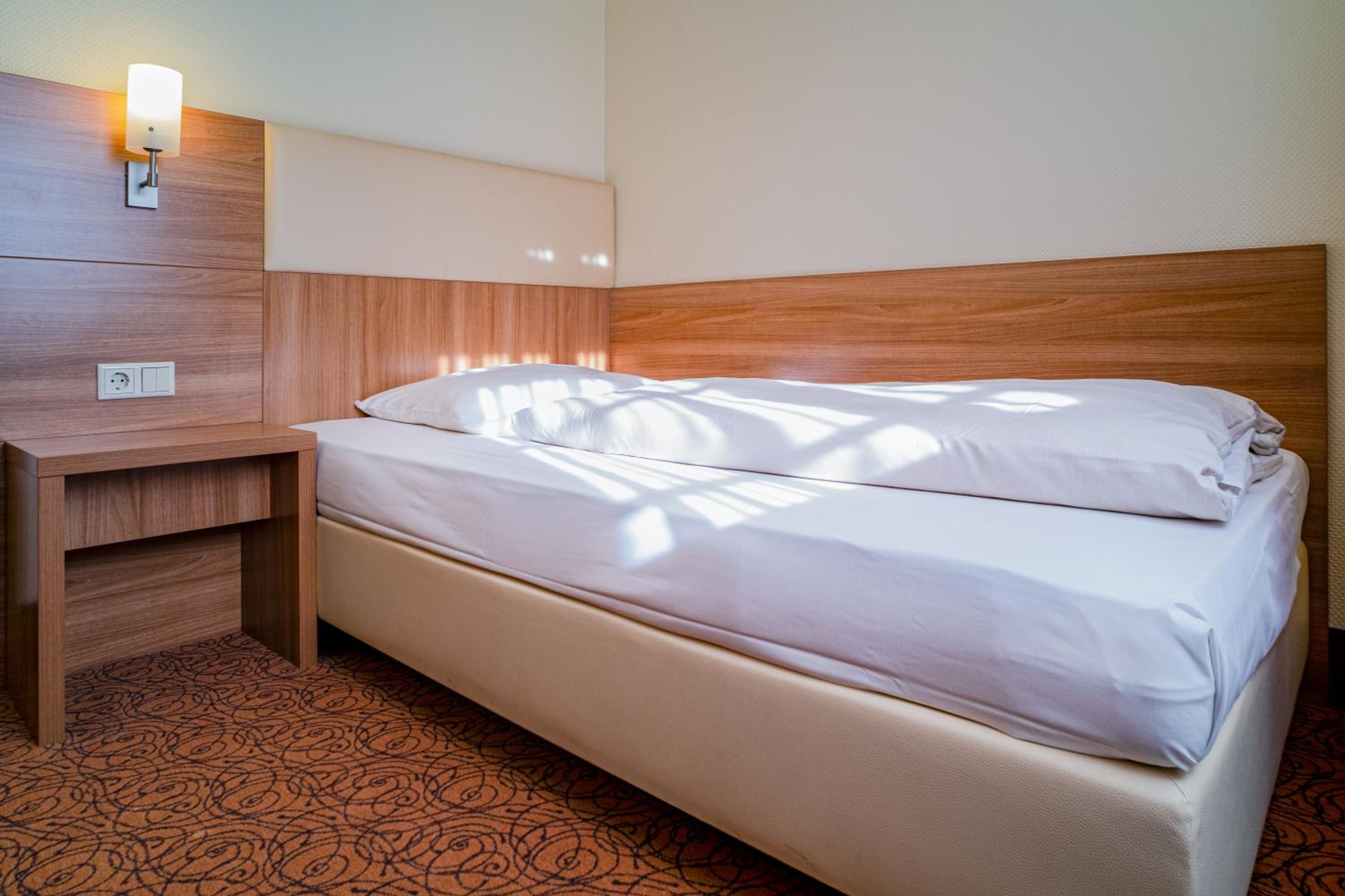 غرفة قياسية مفردة، Hotel Am Stadtpark Hilden 4/15
