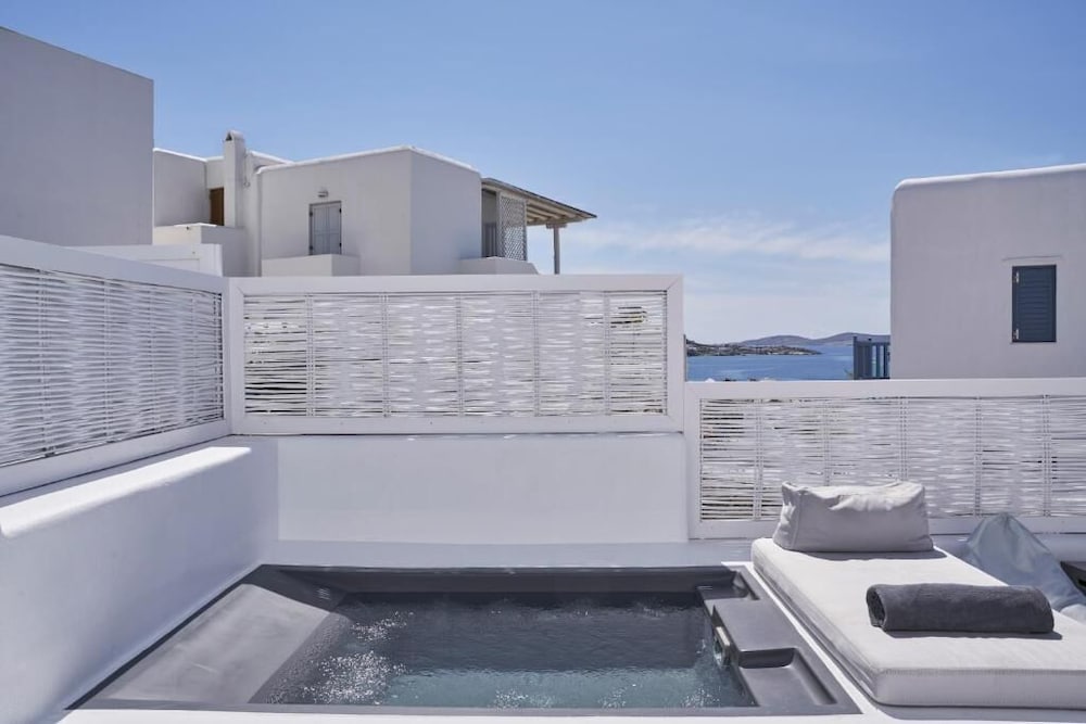 BOHO Suites 44/49